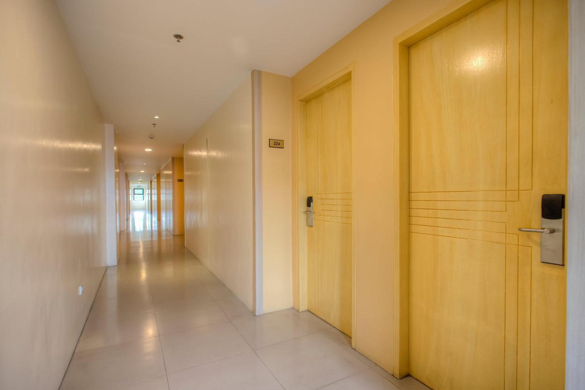 Capital O 827 Speciale Hotel Rosario  المظهر الخارجي الصورة