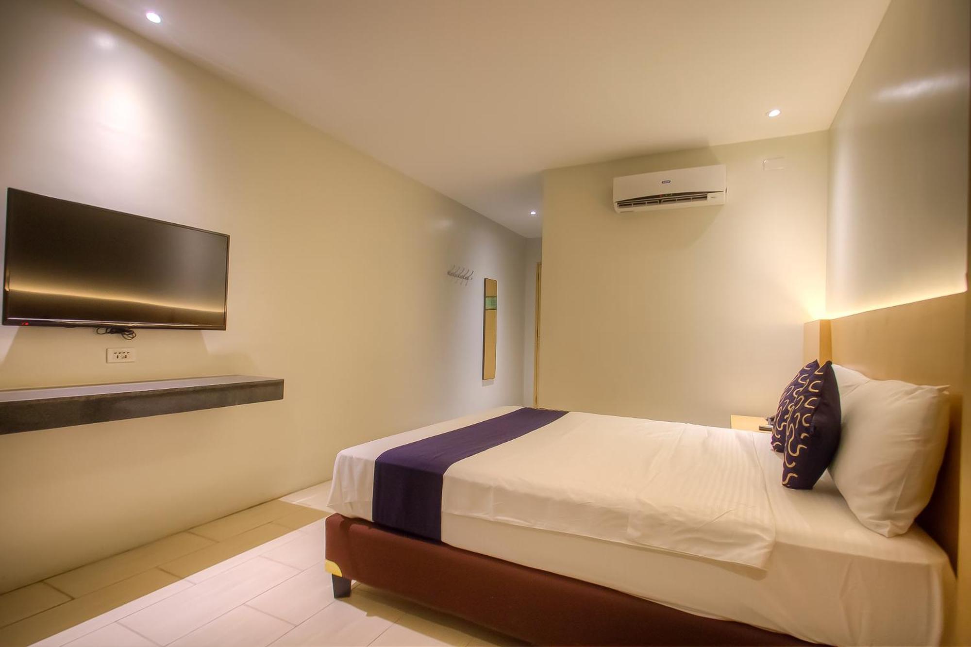 Capital O 827 Speciale Hotel Rosario  المظهر الخارجي الصورة