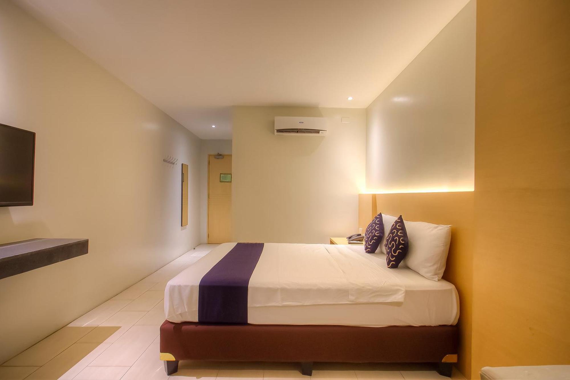 Capital O 827 Speciale Hotel Rosario  المظهر الخارجي الصورة