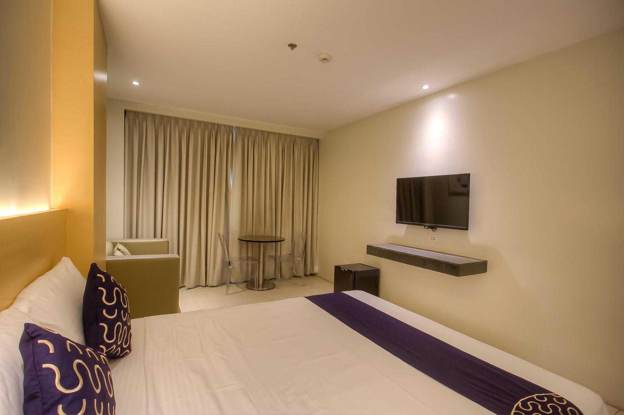 Capital O 827 Speciale Hotel Rosario  المظهر الخارجي الصورة