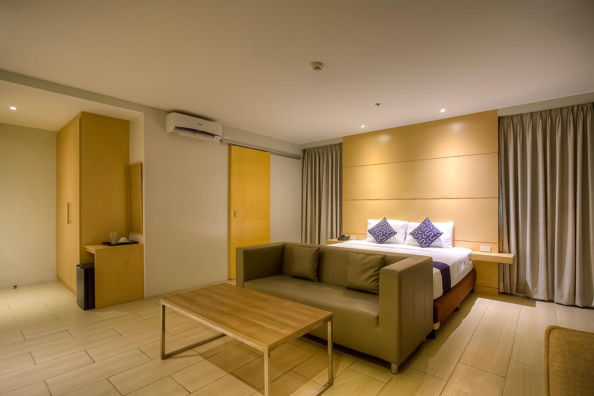Capital O 827 Speciale Hotel Rosario  المظهر الخارجي الصورة
