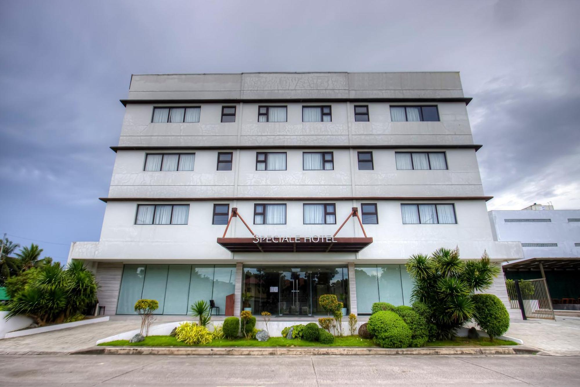 Capital O 827 Speciale Hotel Rosario  المظهر الخارجي الصورة